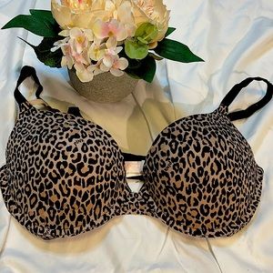 Leopard print PINK (Victoria’s secret) padded bra